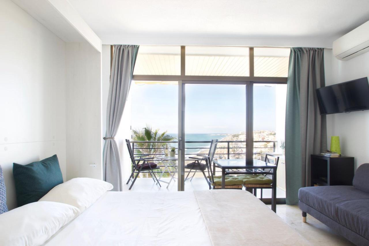 Sea Front Studio With Spacious Balcony Santa Clara Torremolinos Exterior photo